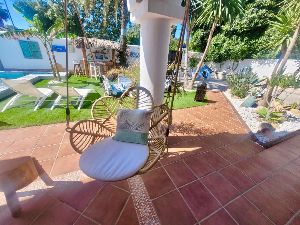 Gatu Premium Villa Lurberri Piscina Privada, 4 Dormitorios, 2 Banos, Parking , Jardines, " Preferente Mayores De 25 Anos Y Familias " In Y Barbacoa Chiclana de la Frontera Dış mekan fotoğraf